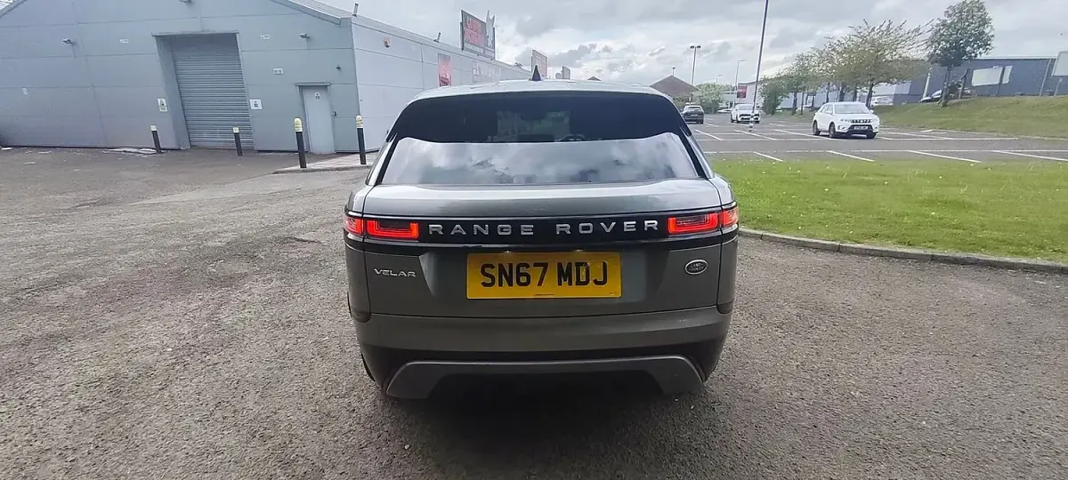 Used Land Rover Range Rover Velar 178 HP (130 kW) 2017 Silver SUV
