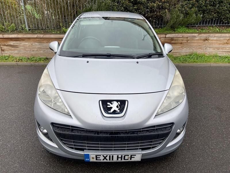 Used Peugeot 207 Envy 75 HP (55 kW) 2011 Silver Hatchback