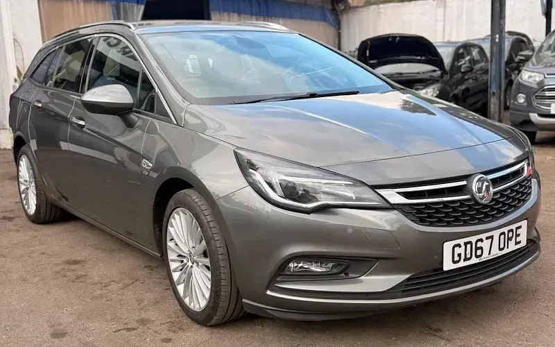 Used Vauxhall Astra Elite 150 HP (110 kW) 2019 Estate