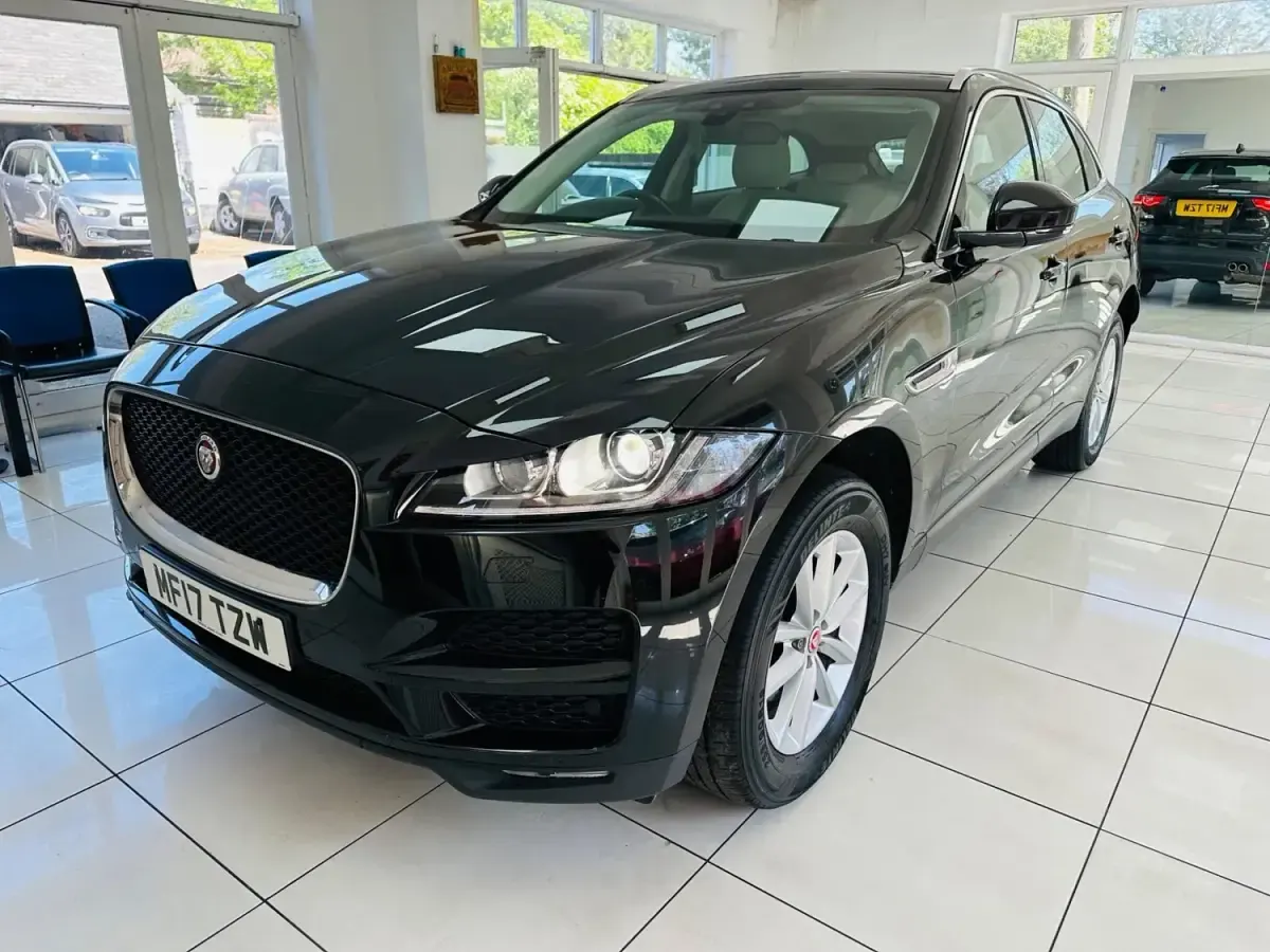 Usado Jaguar F-Pace Prestige 2017 Preto SUV