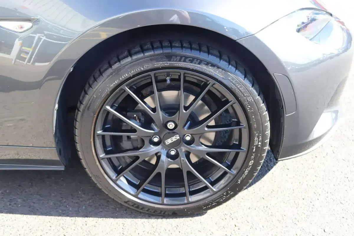 Used Mazda MX5 Edition 160 HP (117 kW) 2017 Machine grey Cabriolet