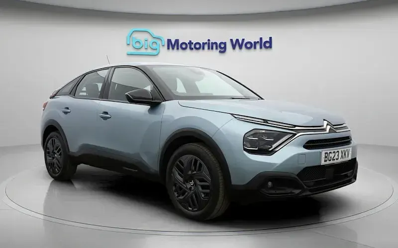 Begagnad Citroën C4 PureTech 131 HK (96 kW) 2023 Blå SUV