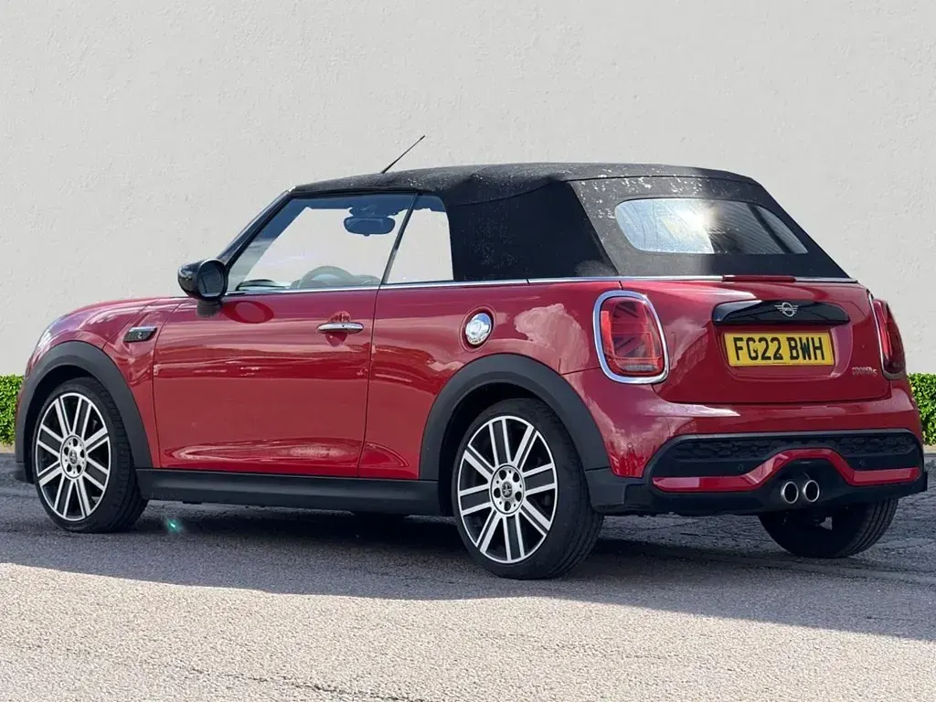Used Mini Cooper S Cabriolet Exclusive 178 HP (130 kW) 2022 Red Cabriolet