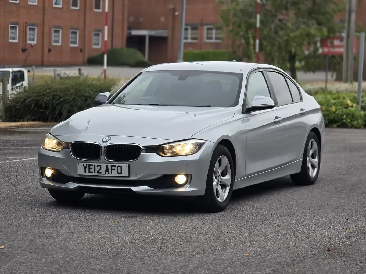 Used BMW 320 Efficient Dynamics 2012 Silver Sedan