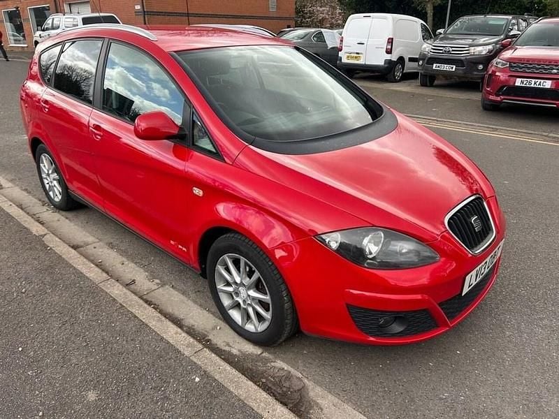 Used Seat Altea XL Copa 105 HP (77 kW) 2013 Red MPV