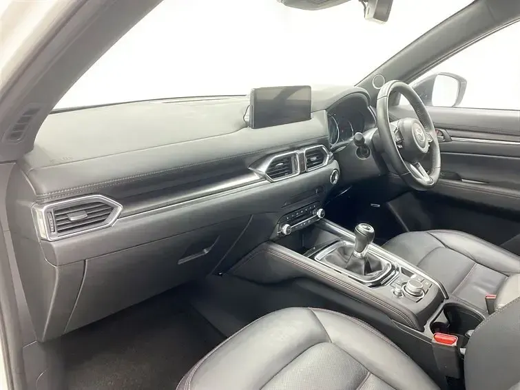 Used Mazda CX-5 Homura-Line 165 HP (121 kW) 2024 White SUV