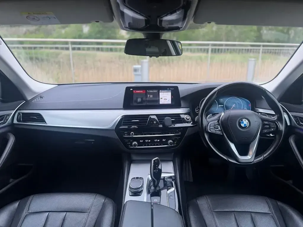 Used BMW 530e Comfort Edition 2018 Blue Sedan