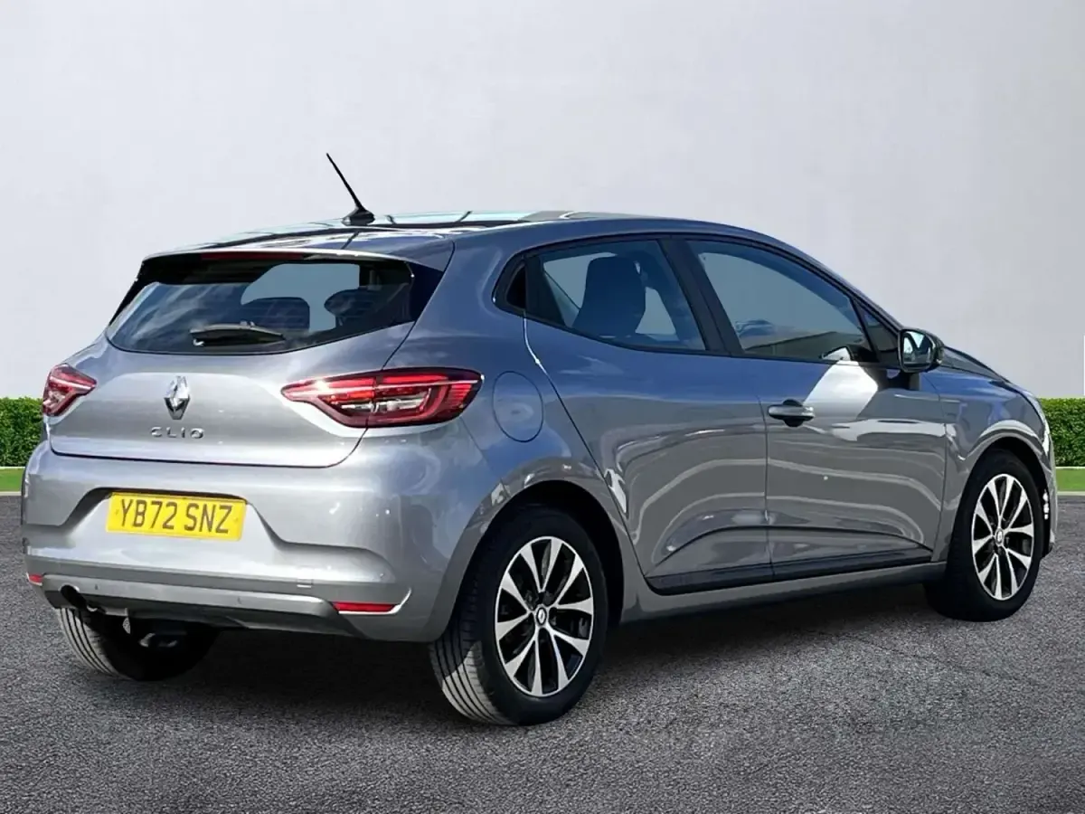 Używany Renault Clio V Evolution 2023 Szary Hatchback