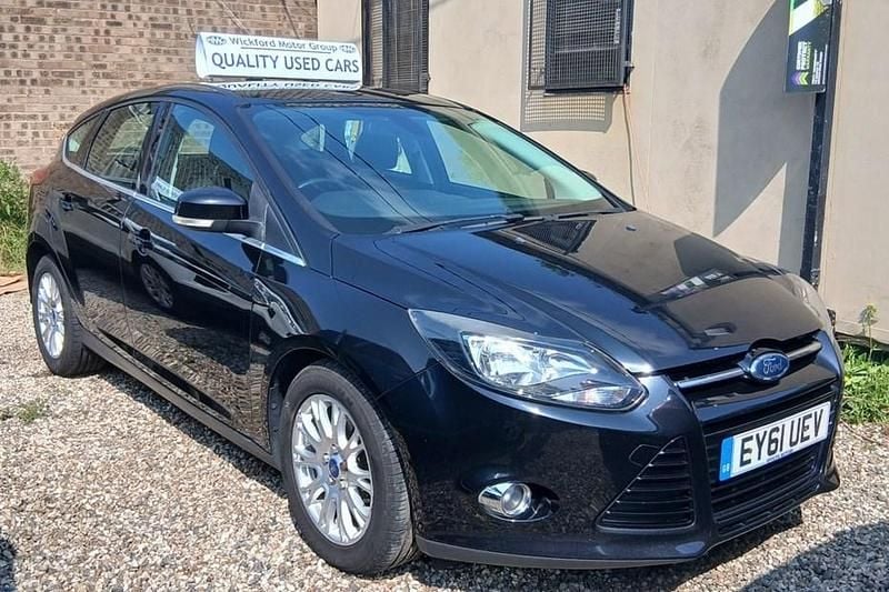 Black Used 2011 Ford Focus Titanium Hatchback | £2,995 (Good price) - Image 1/1