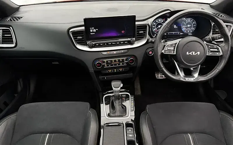 Used Kia ProCeed GT-Line S 140 HP (102 kW) 2024 Orange Estate