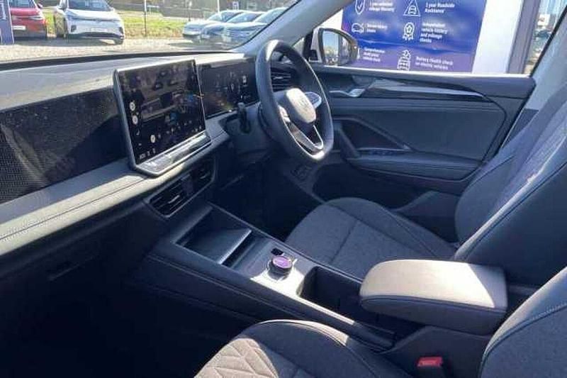 Second-hand VW Tiguan Match 201 CP (147 kW) 2025 Alb SUV