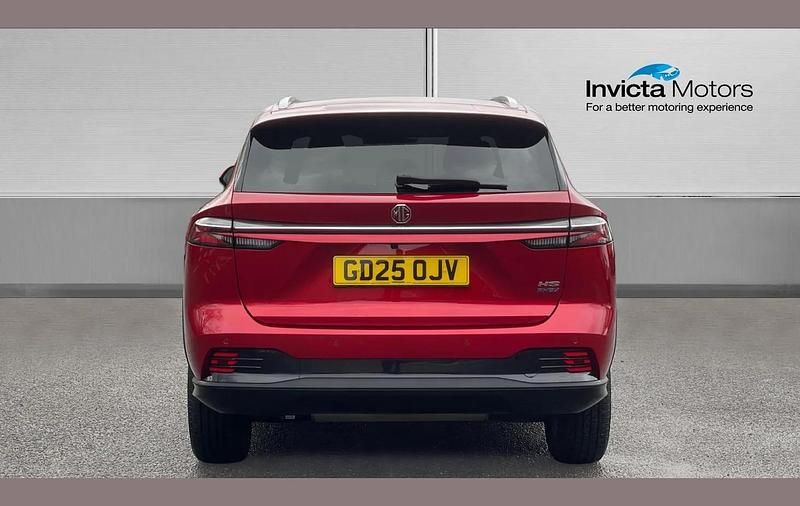 Used MG HS SE 299 HP (219 kW) 2025 Red SUV