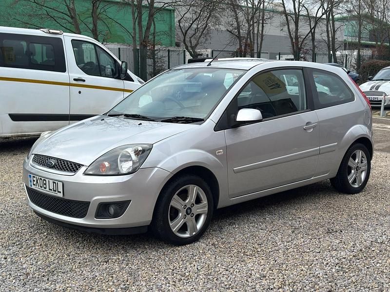 Used Ford Fiesta Zetec 2008 Silver Hatchback