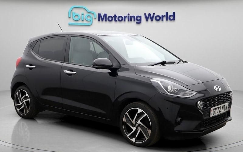 Used Hyundai i10 Premium 84 HP (61 kW) 2023 Black Hatchback