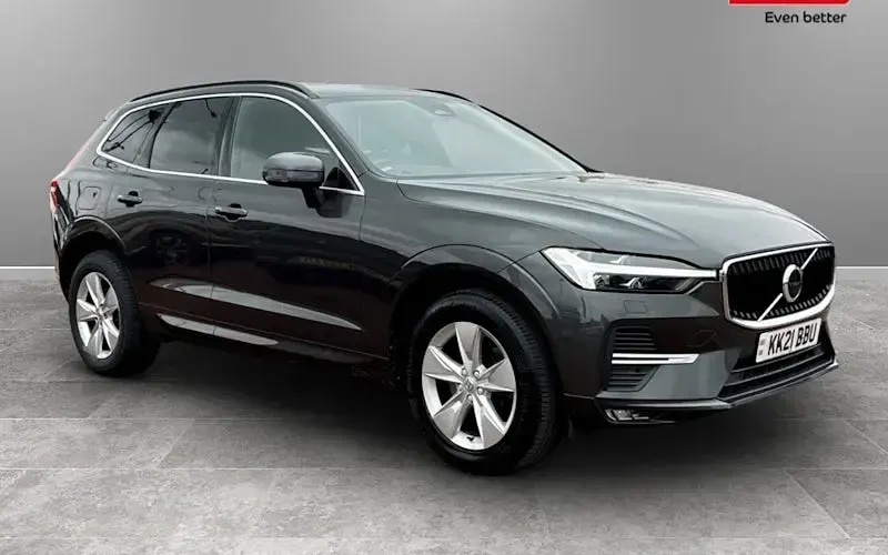 Used Volvo XC60 Momentum 250 HP (183 kW) 2021 SUV