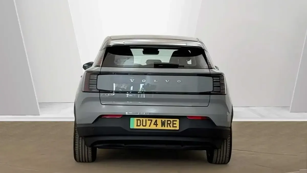 New Volvo EX30 Plus 197 kW (268 HP) 2025 SUV