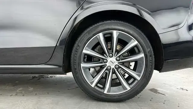 Used Volvo V60 Momentum 163 HP (119 kW) 2022 Black Estate