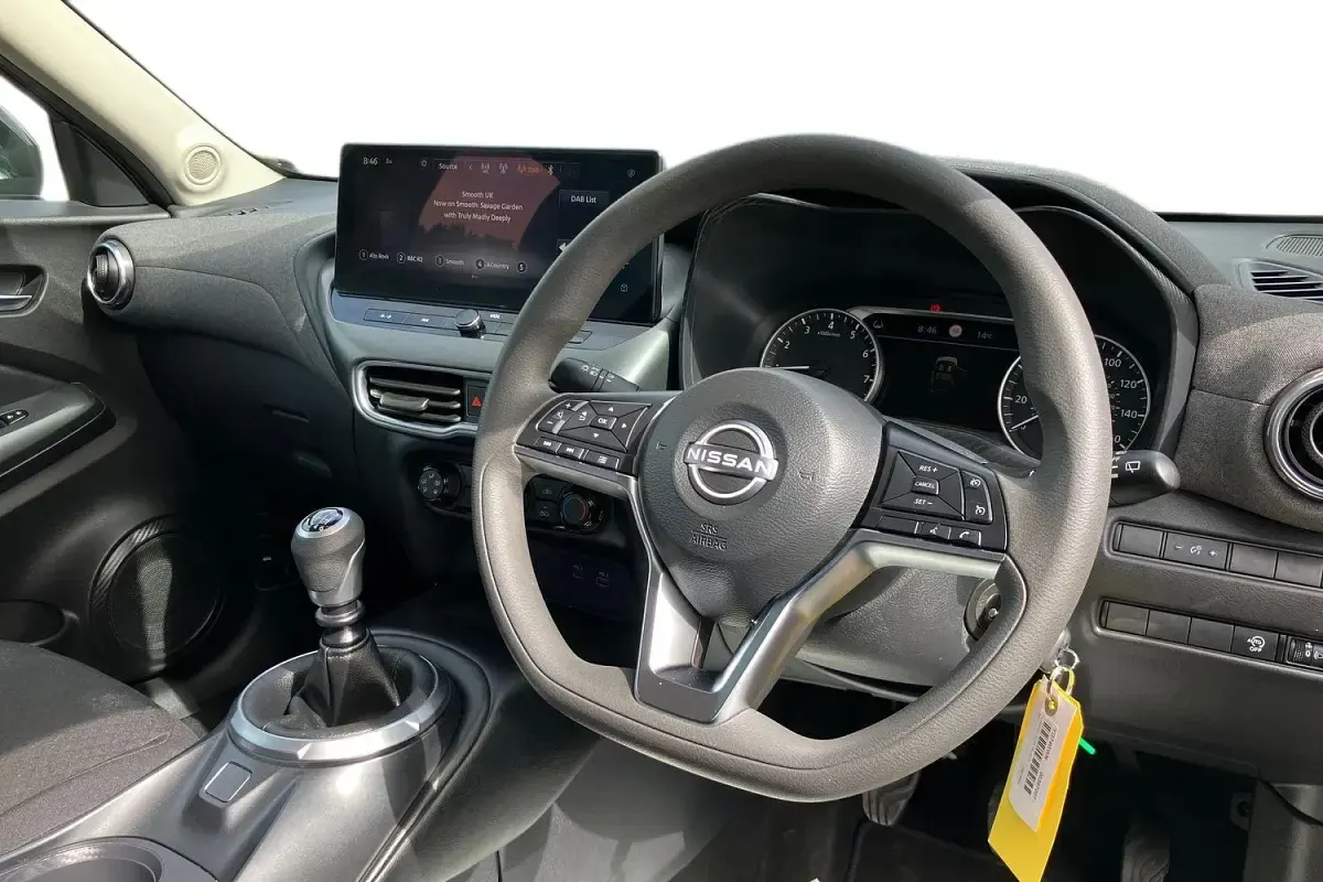 Used Nissan Juke Acenta Premium 114 HP (83 kW) 2024 Black SUV