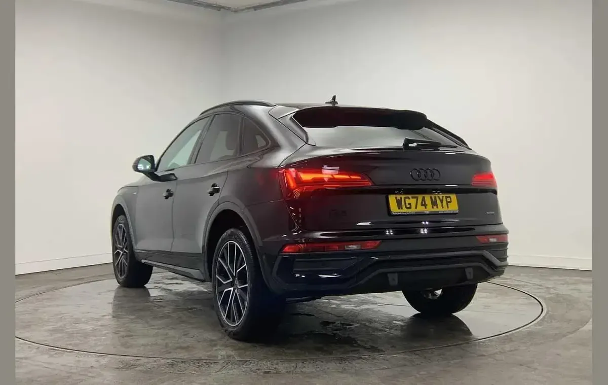 Used Audi Q5 Black Edition 261 HP (191 kW) 2024 Black SUV