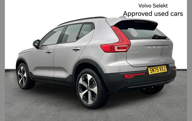 Used Volvo XC40 Plus 161 HP (118 kW) 2025 Grey SUV