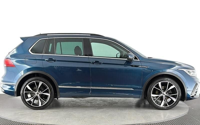 Used VW Tiguan R-line 150 HP (110 kW) 2022 Blue SUV