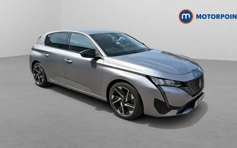 Używany Peugeot 308 Allure Premium 131 KM (96 kW) 2023 Hatchback