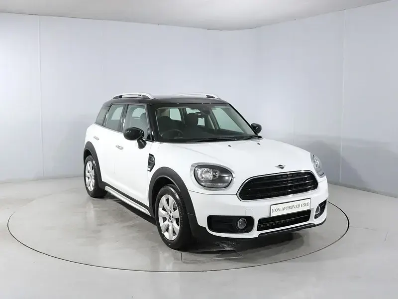 Begagnad Mini Cooper Classic 2019 Vit Halvkombi