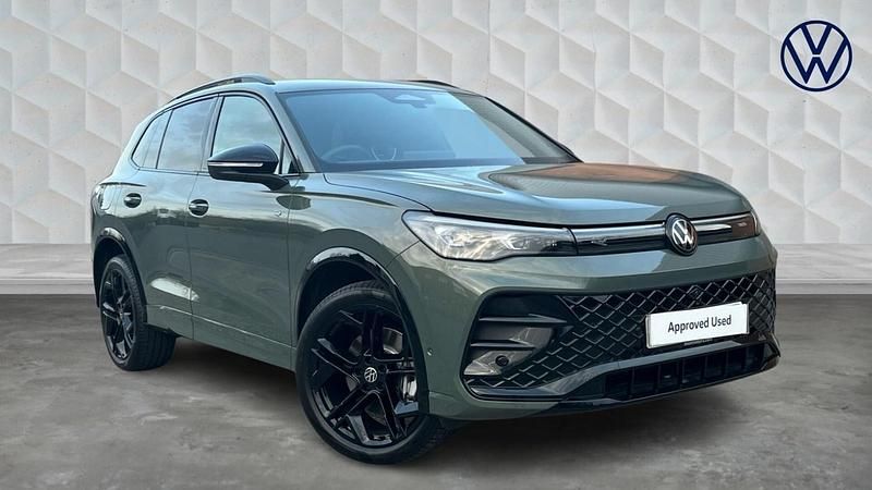 Used VW Tiguan R-line 204 HP (150 kW) 2026 Cipressino green metallic SUV