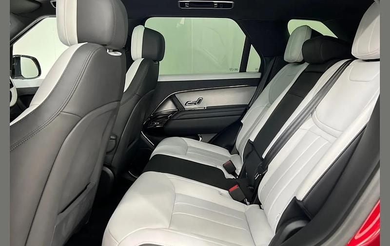 Used Land Rover Range Rover Sport SE Dynamic 296 HP (217 kW) 2023 Red SUV