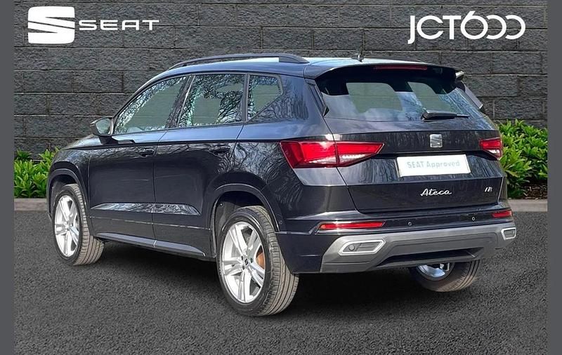 Käytetty Seat Ateca FR 150 HP (110 kW) 2024 Musta Katumaasturi