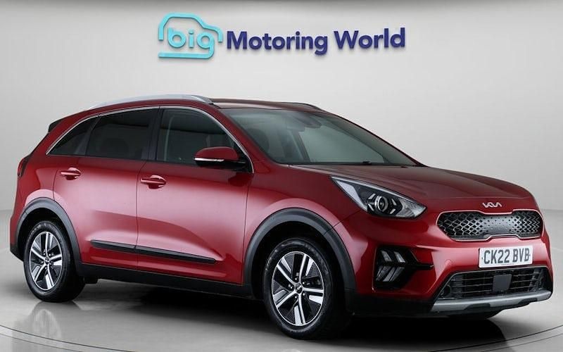 Used Kia Niro 141 HP (103 kW) 2022 Red SUV