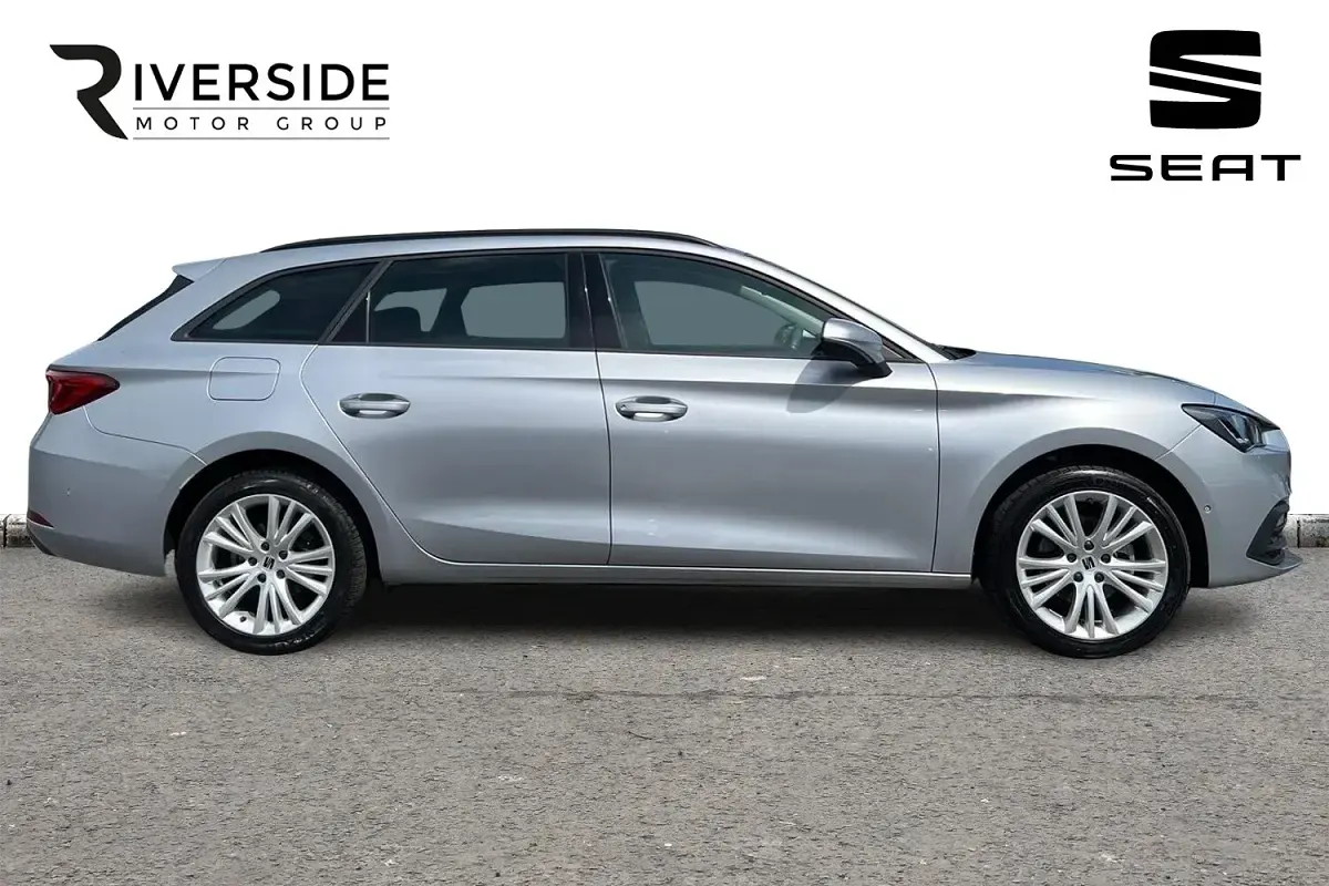Used Seat Leon SE Dynamic 110 HP (80 kW) 2023 Urban silver Estate