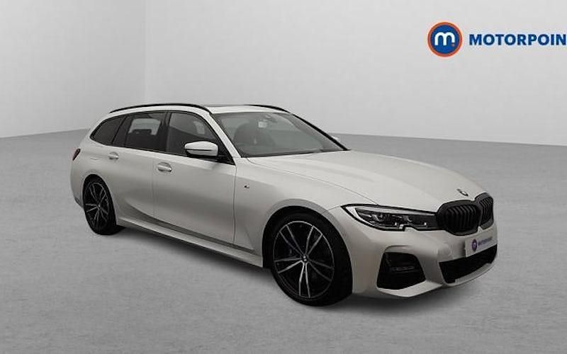 White Used 2019 BMW 320 M Sport Estate | £25,749 (Expensive) - Image 1/4