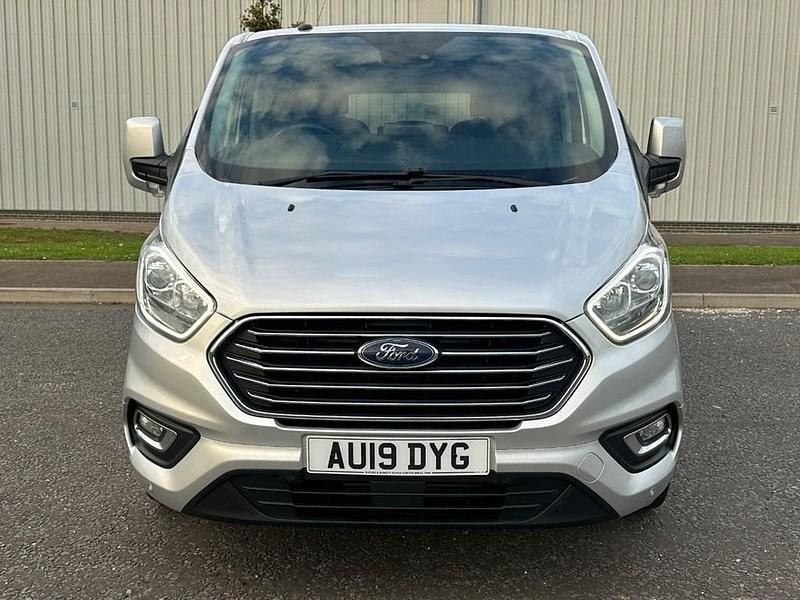 Used Ford Tourneo Zetec 130 HP (95 kW) 2019 Silver MPV