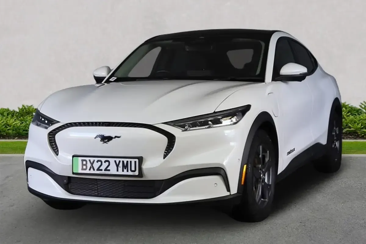 Used Ford Mustang Extended Range 294 HP (216 kW) 2022 White Hatchback