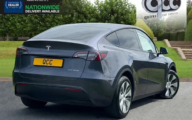 Used Tesla Model Y Long Range AWD 286 kW (389 HP) 2025 SUV