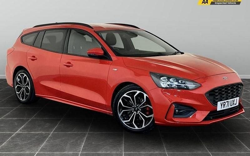 Used 2020 Ford Focus ST-Line X Estate | £8,395 (Good price) - Image 1/2