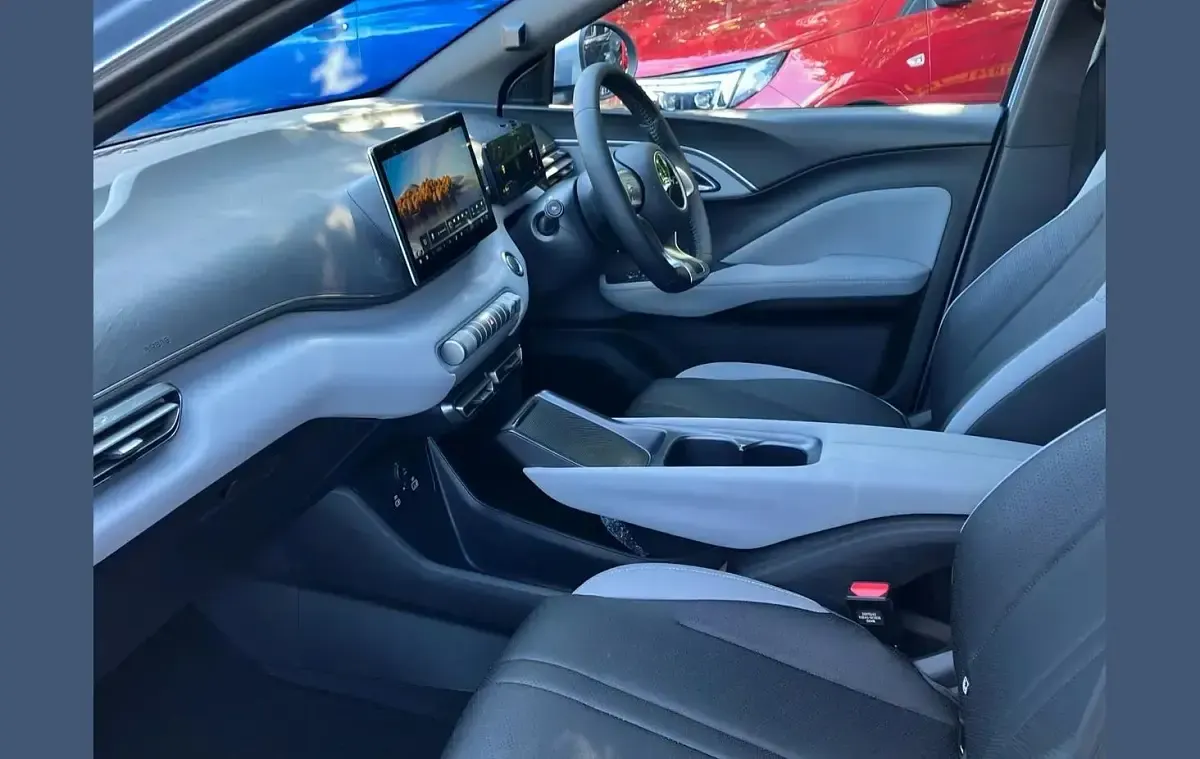 New BYD Dolphin Surf Active 64 kW (88 HP) 2026 Blue Hatchback