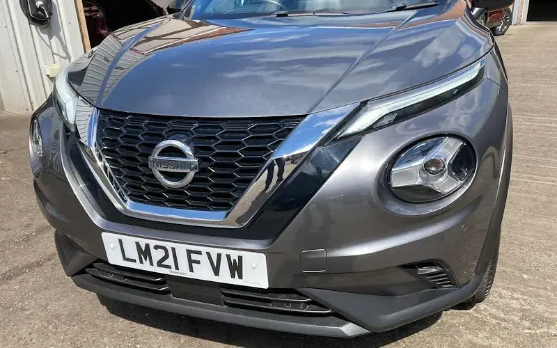 Used Nissan Juke N-Connecta 114 HP (83 kW) 2025 Grey SUV