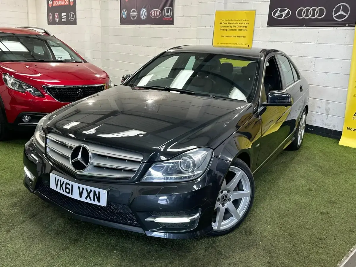 Used Mercedes C200 Sport Edition 136 HP (100 kW) 2011 Black Sedan