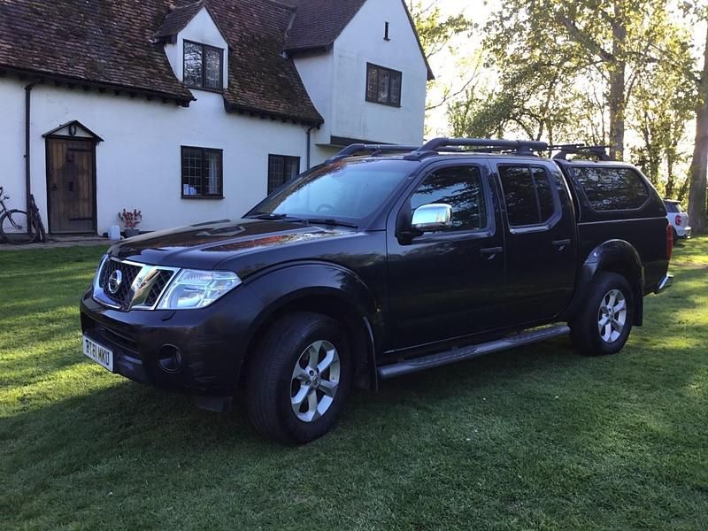 Used Nissan Navara Tekna 2011 Black Pickup