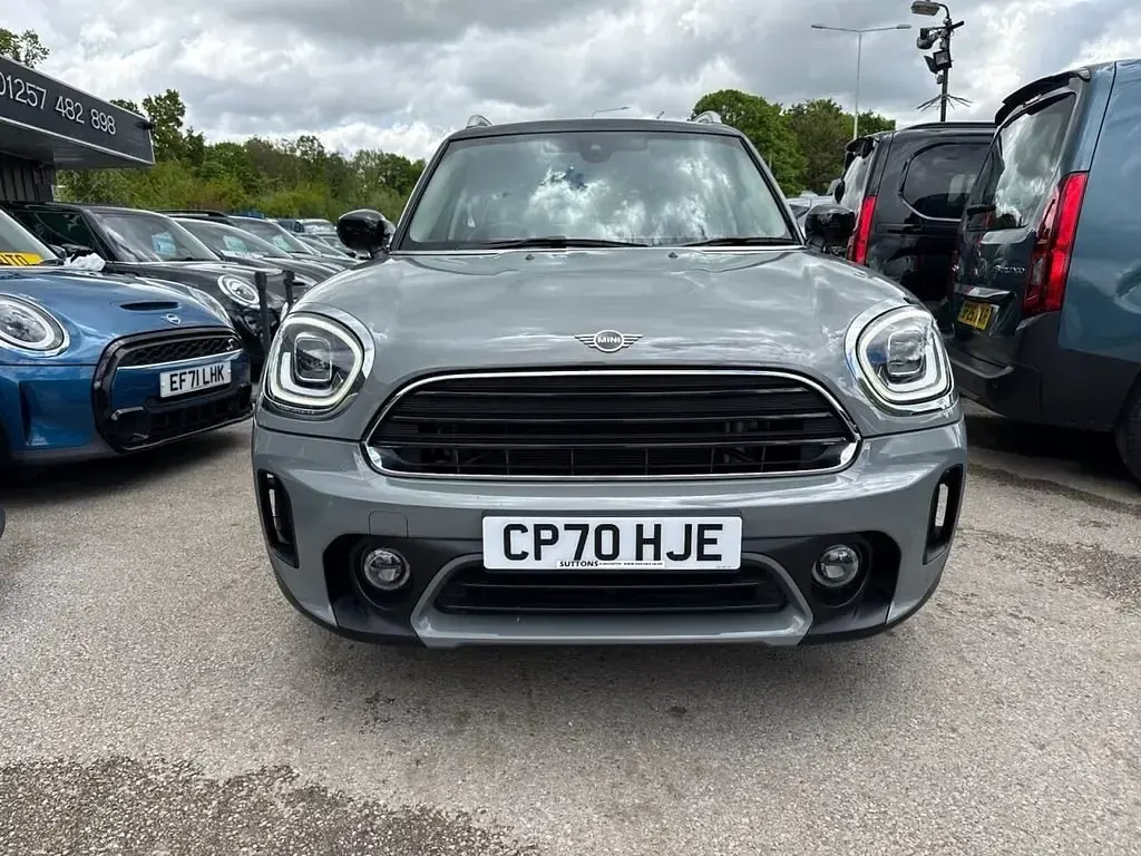 Begagnad Mini Cooper Classic 136 HK (100 kW) 2021 Grå Halvkombi
