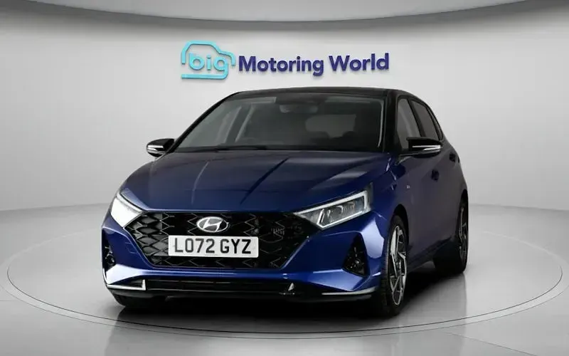Used Hyundai i20 Ultimate 101 HP (74 kW) 2023 Blue Hatchback