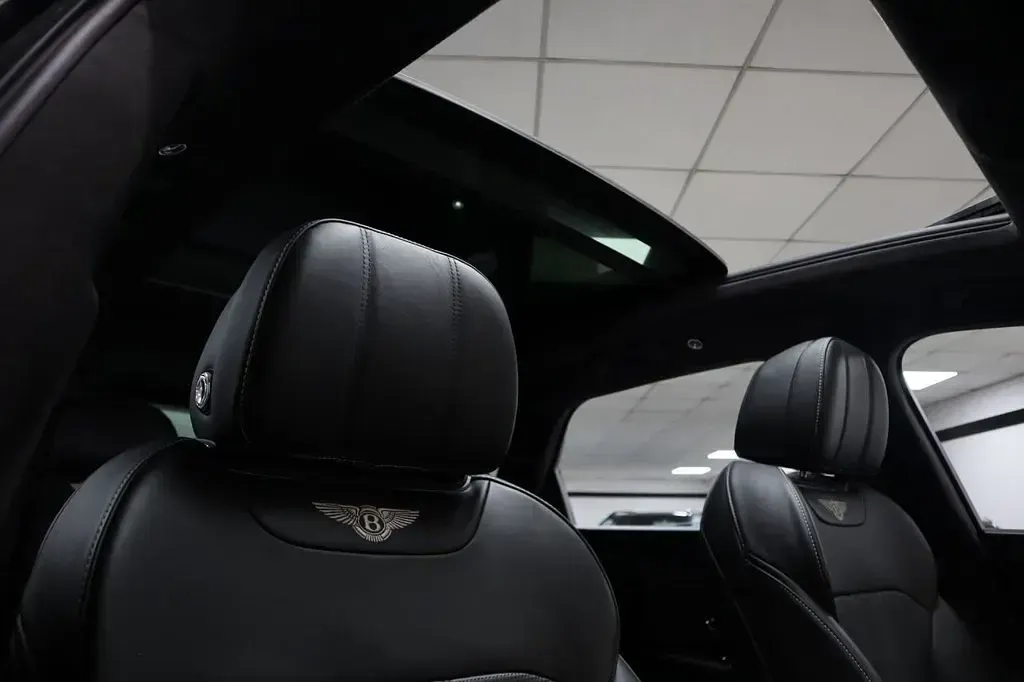 Used Bentley Bentayga 550 HP (404 kW) 2019 Black SUV