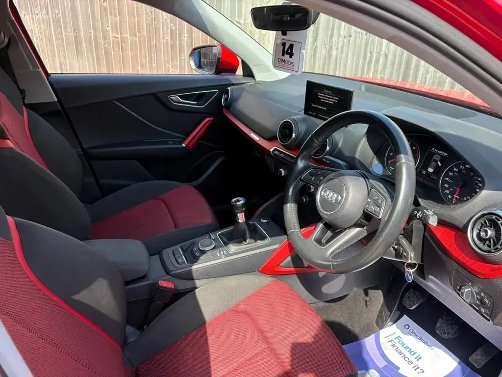 Second-hand Audi Q2 Sport 116 CP (85 kW) 2017 Roșu SUV