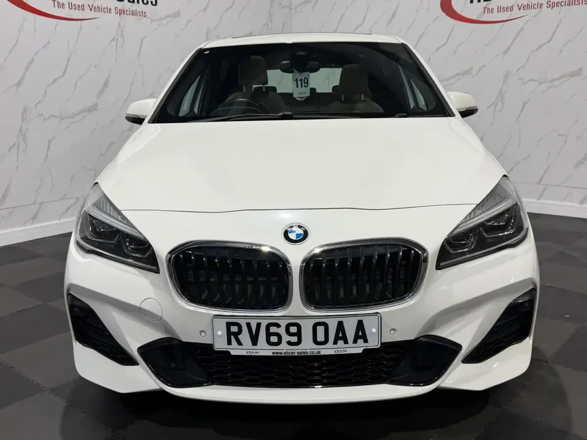 Used BMW 225 M Sport 224 HP (164 kW) 2019 White Hatchback