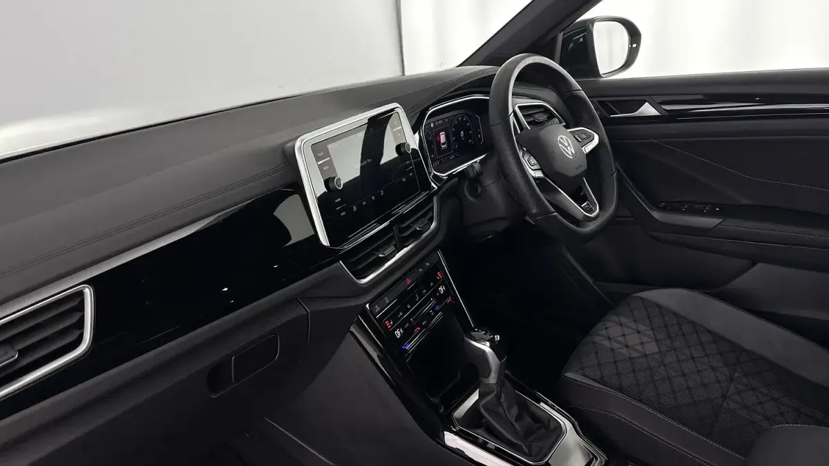 Used VW T-Roc Cabriolet R-line 147 HP (108 kW) 2025 Black SUV