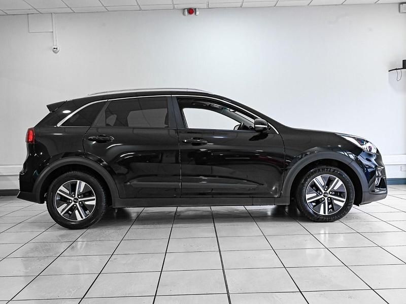 Used Kia Niro 139 HP (102 kW) 2022 Black SUV