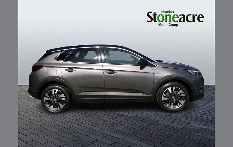 Used Vauxhall Grandland X SRi 130 HP (95 kW) 2020 Grey SUV