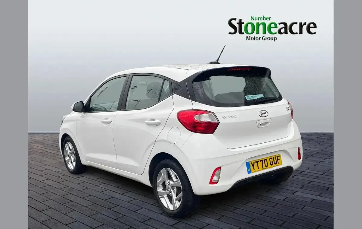 Used Hyundai i10 SE 84 HP (61 kW) 2020 White Hatchback